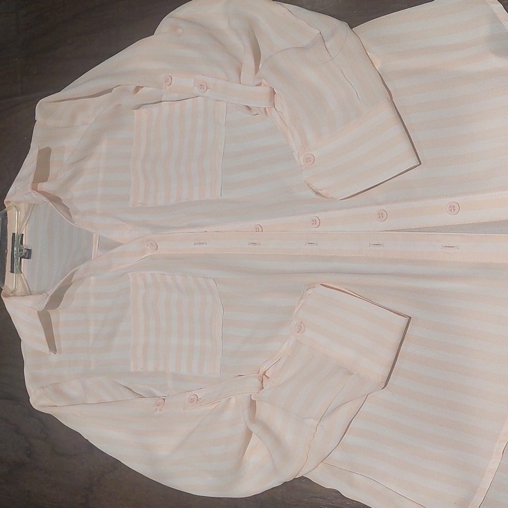 ❣️💫MARK DOWN💫❣️cute blouse